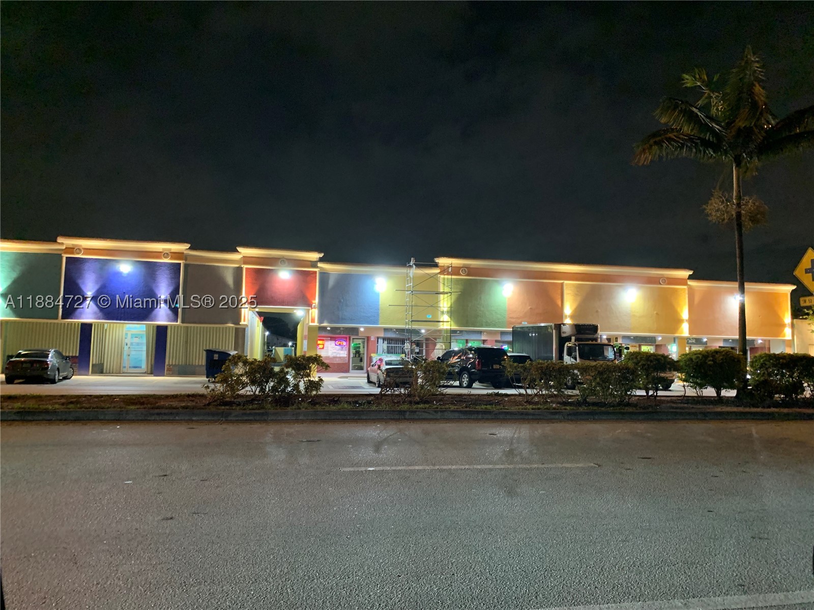 5829 W Hallandale Beach Blvd 5823a — photo
