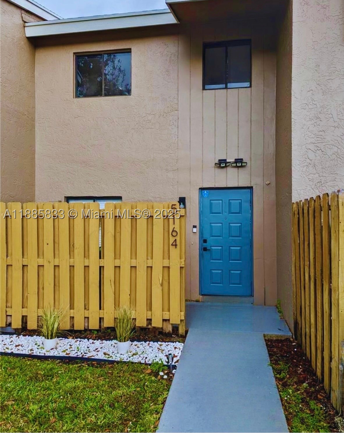 5164 S University Dr — photo