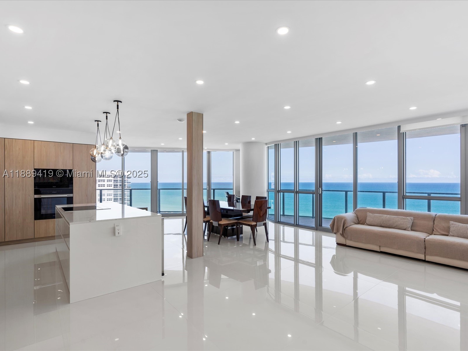 3101 S Ocean Dr 1608 — photo