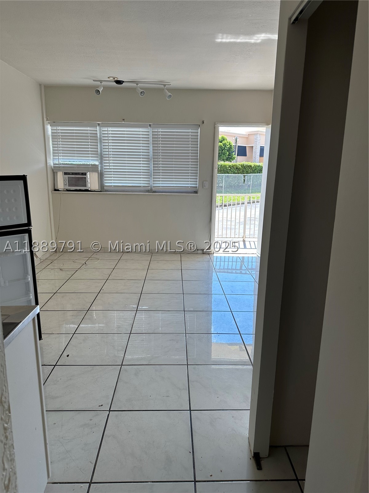 26 Diplomat Parkway 2248 — photo