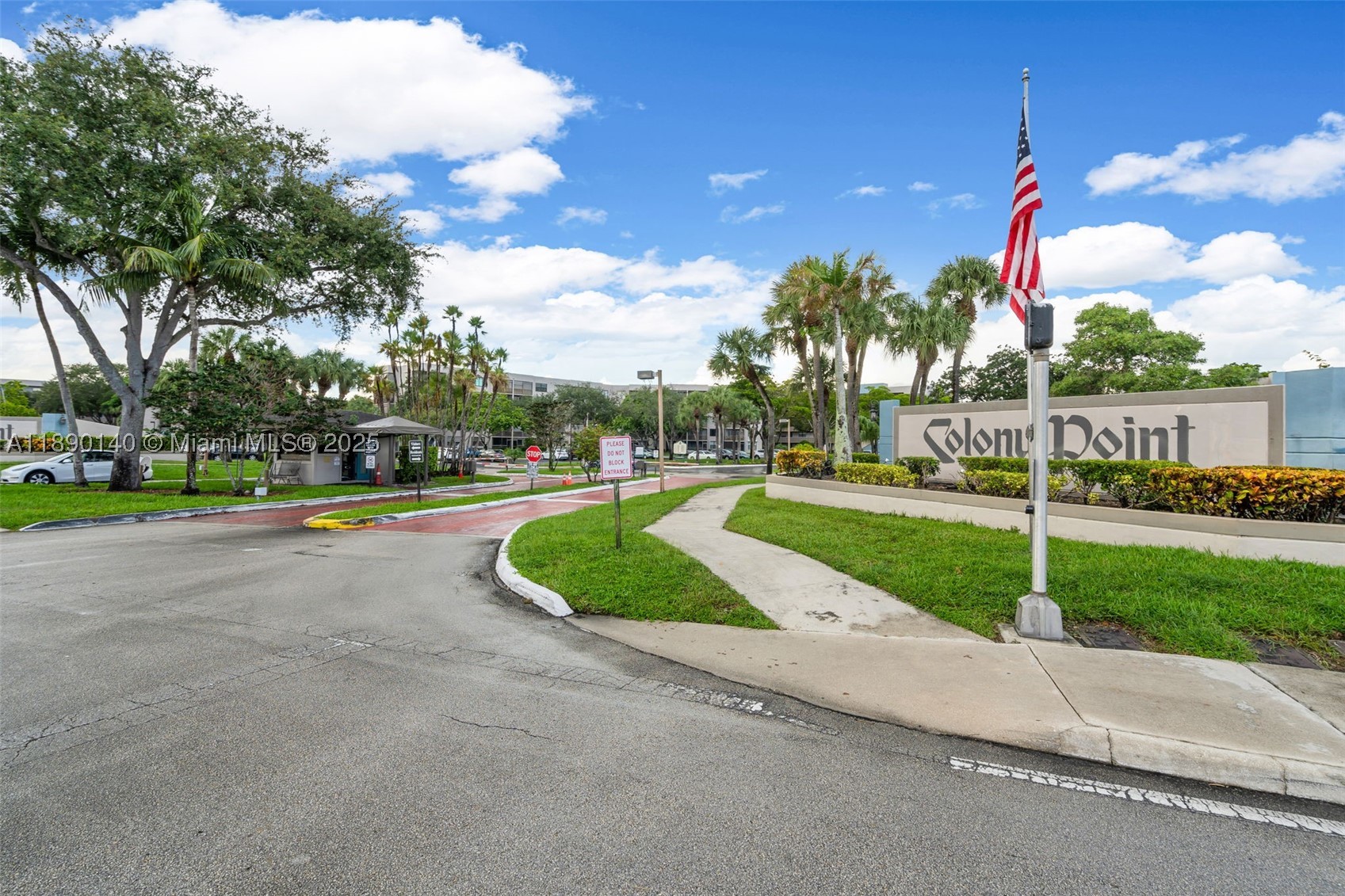 1100 Colony Point Cir 504 — photo