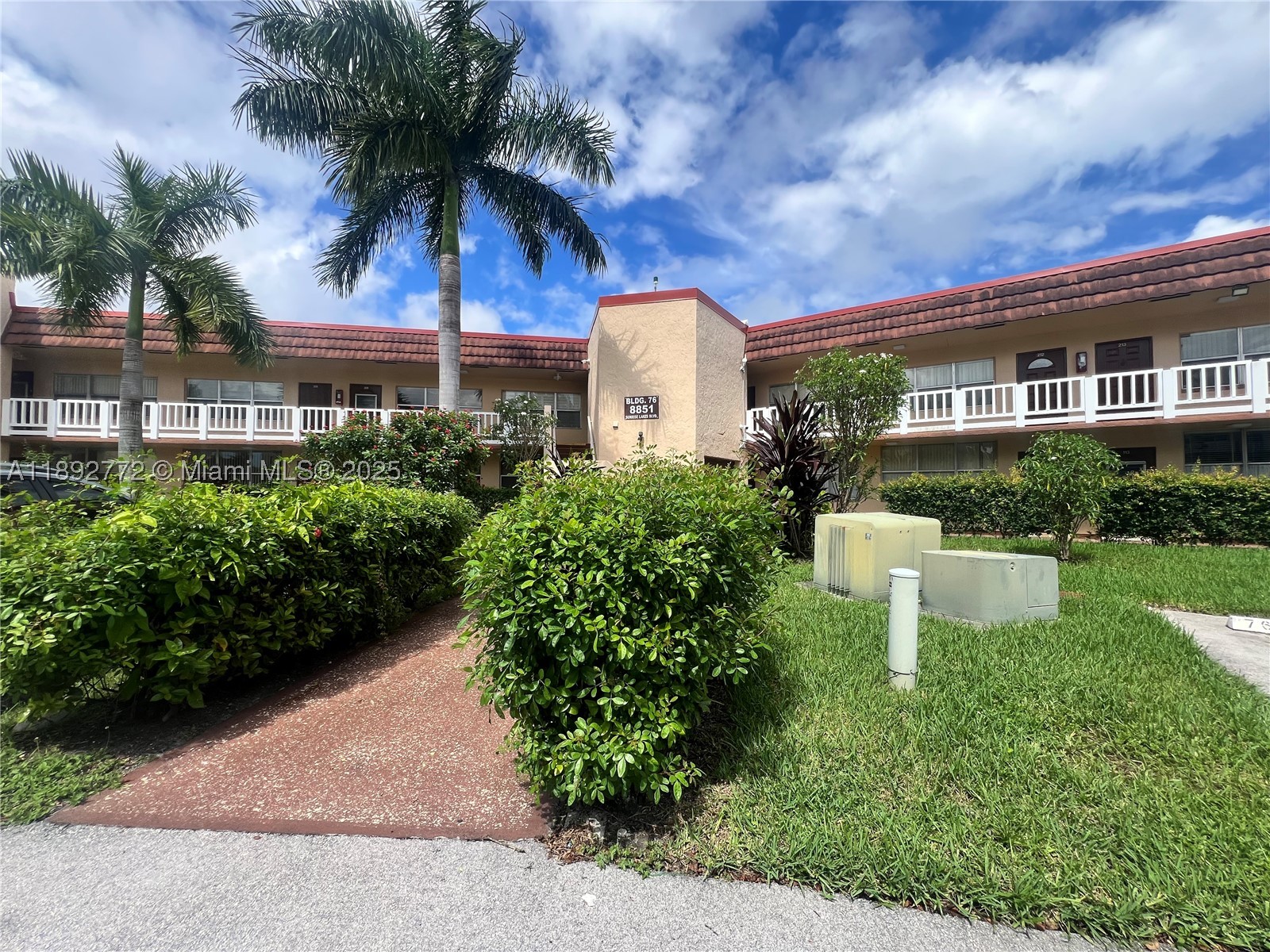 8851 Sunrise Lakes Blvd 109 — photo