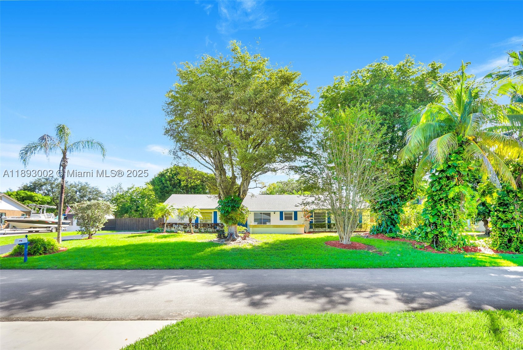 18045 SW 87th Ct — photo