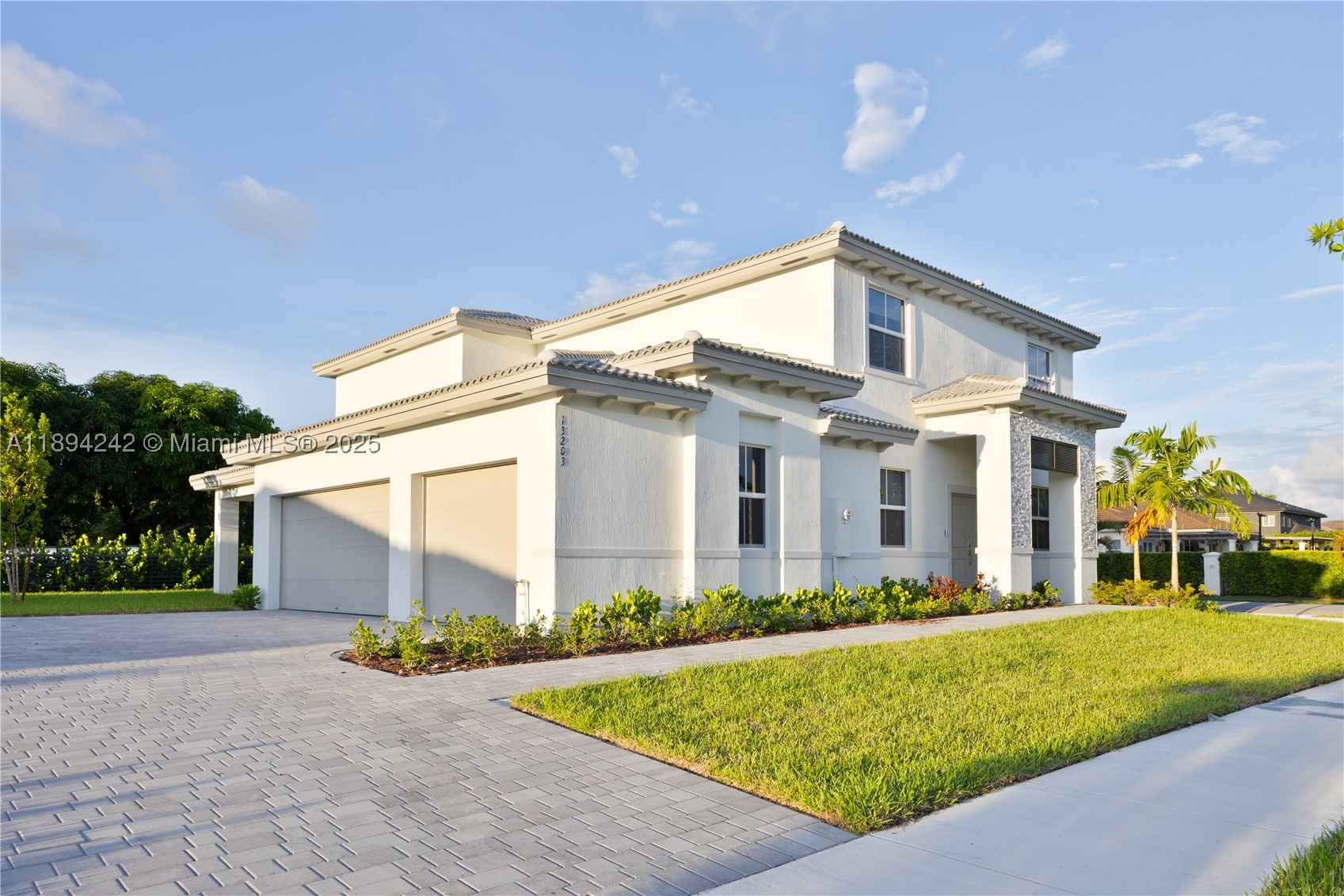 13203 SW 188th Ter — photo