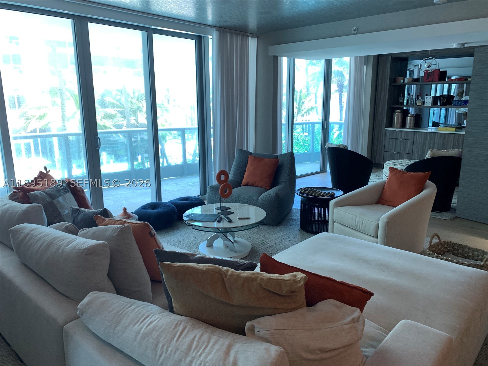 9401 Collins Ave 305 — photo