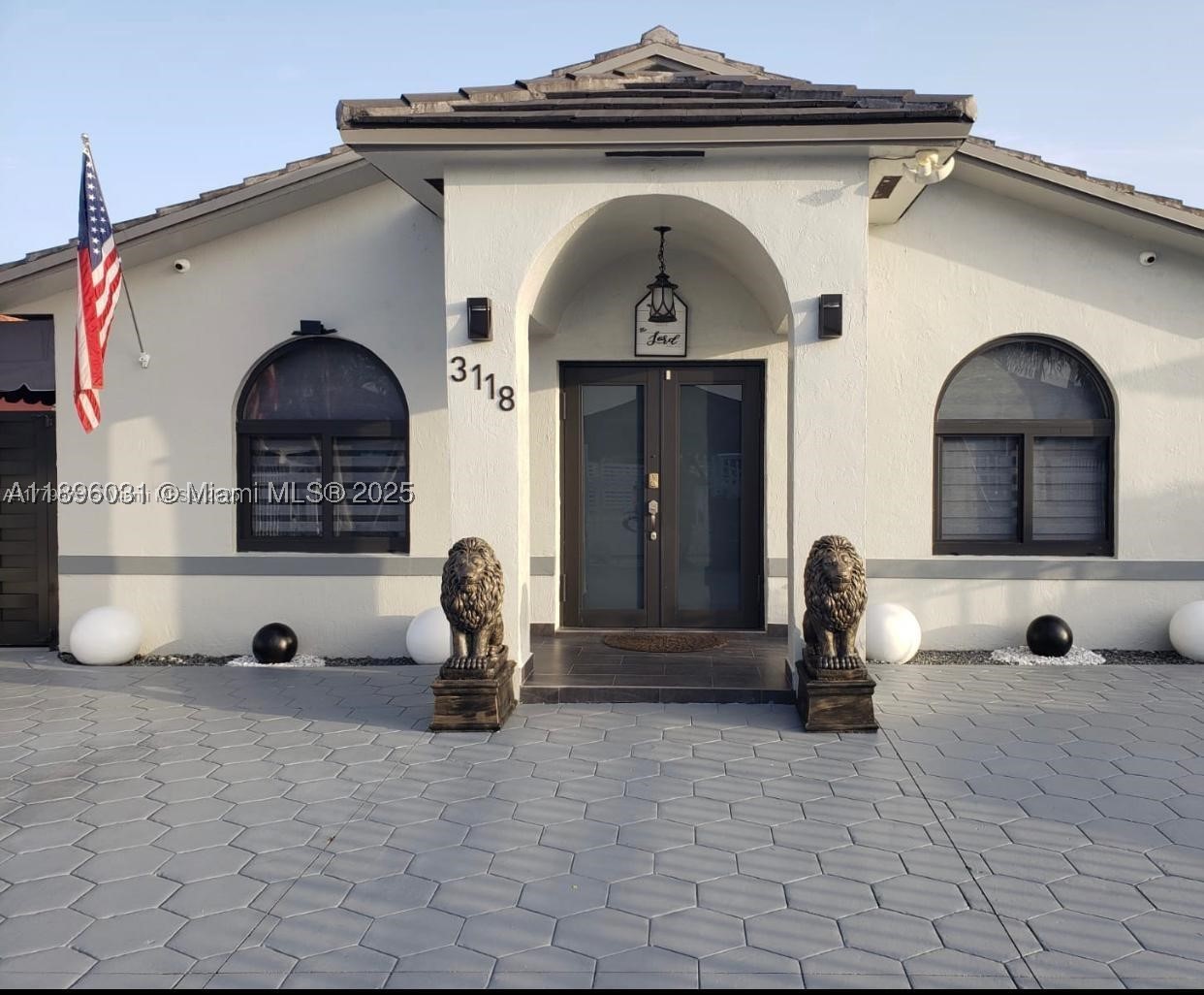 3118 W 71st Pl — photo