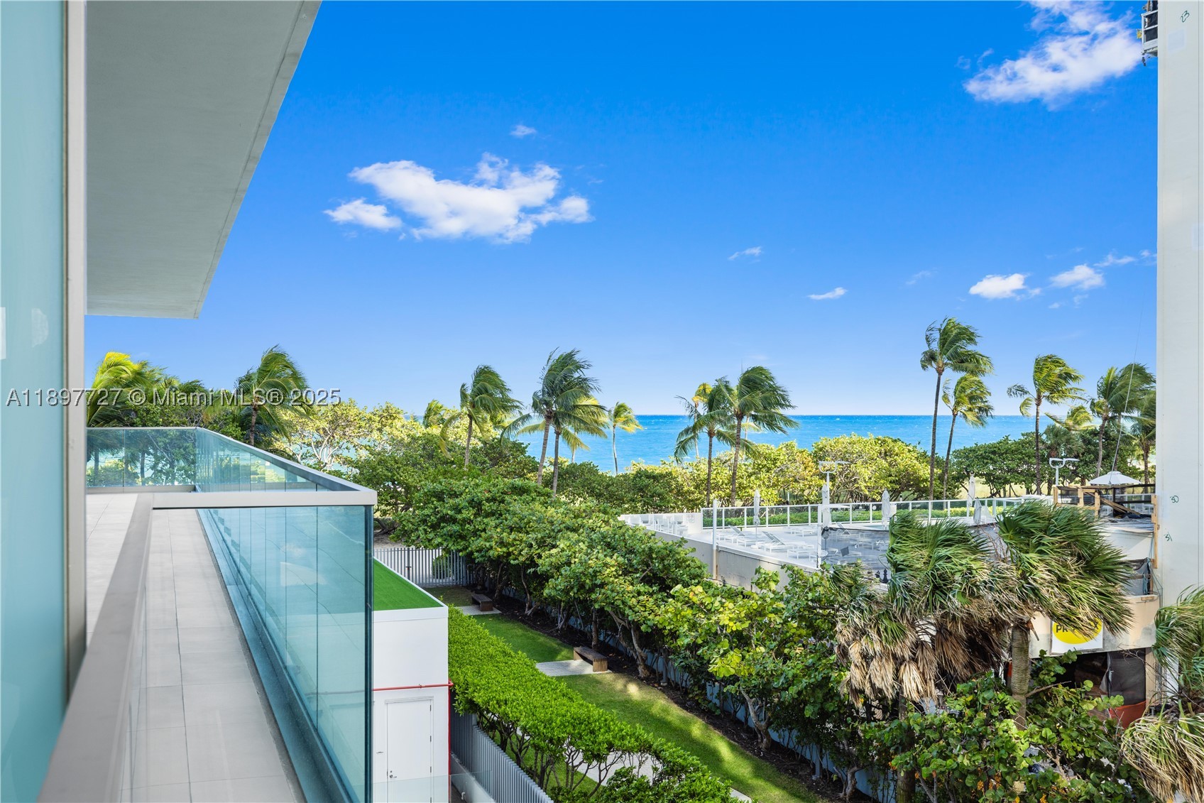 10201 Collins Ave 311 — photo