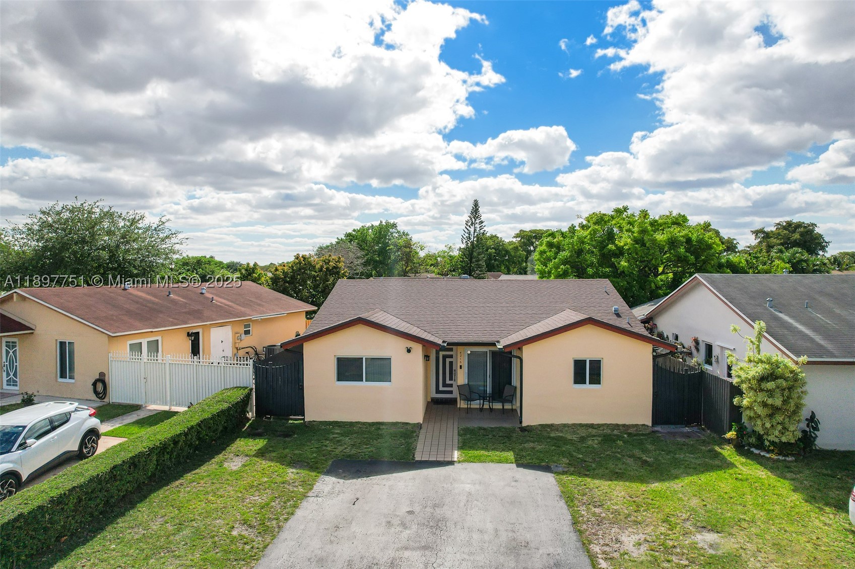 4216 SW 138th Ct — photo