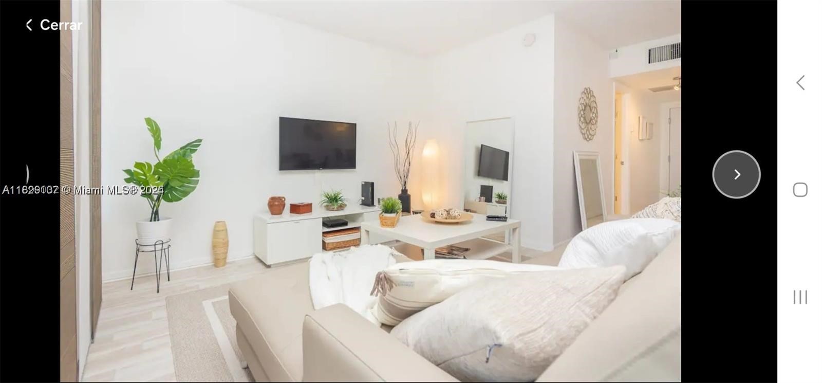 2301 Collins Ave 736 — photo