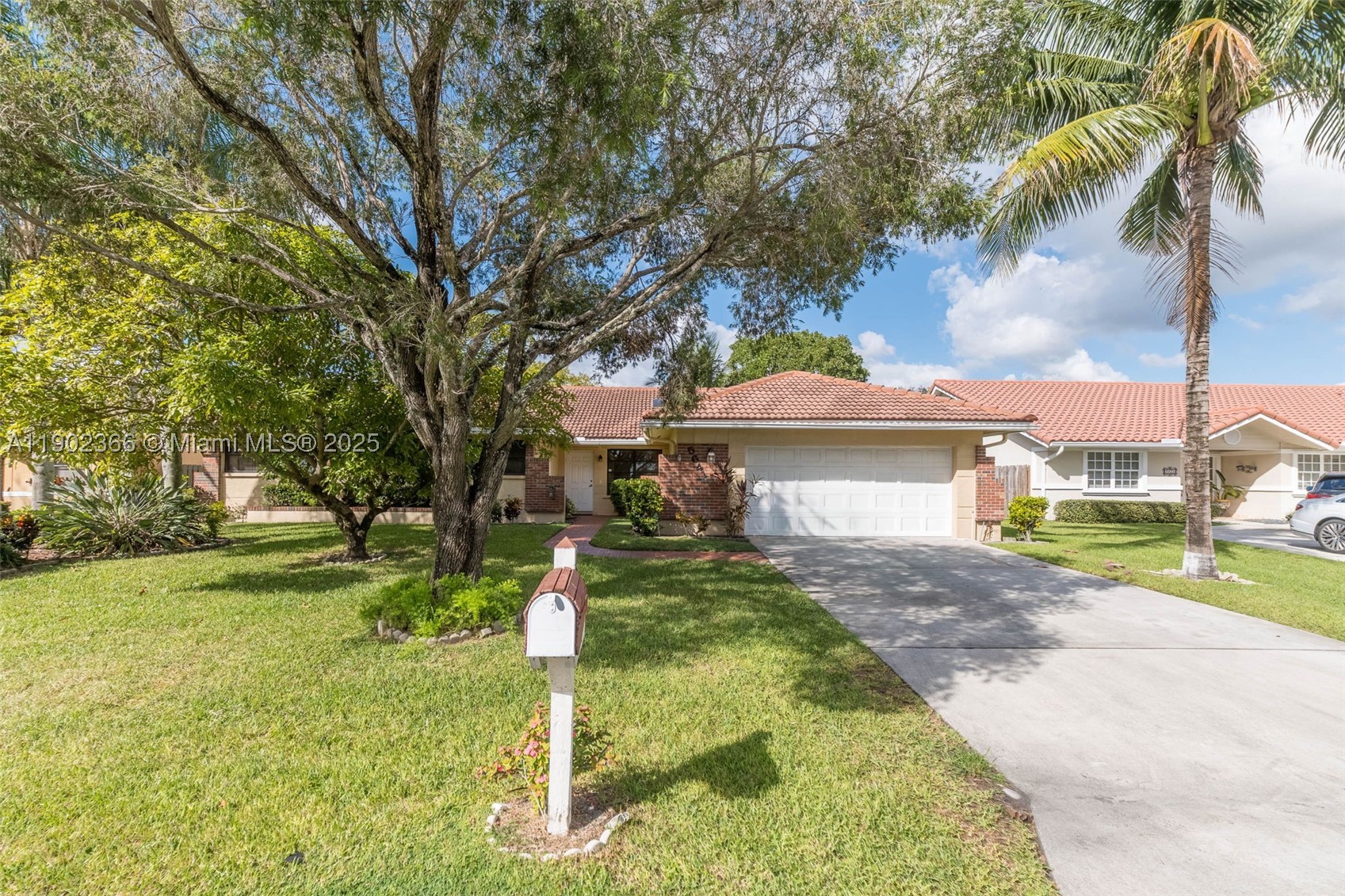 5641 Thistledown Ter — photo
