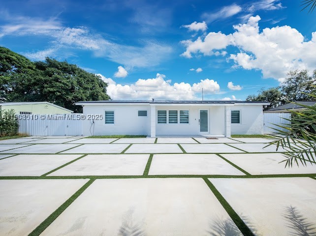 16125 NW 28th Pl — photo