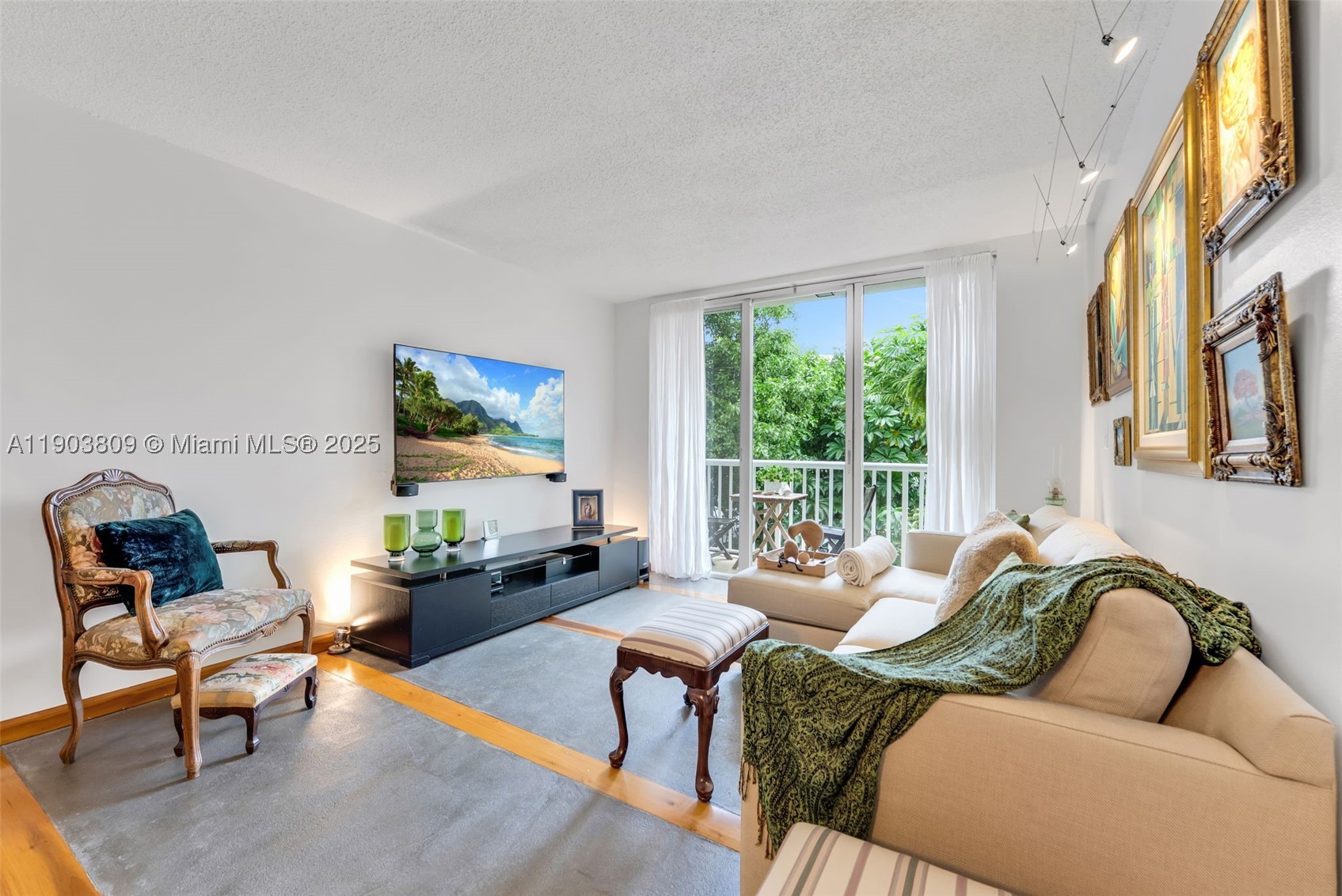 3661 SW 9th Ter 207 — photo