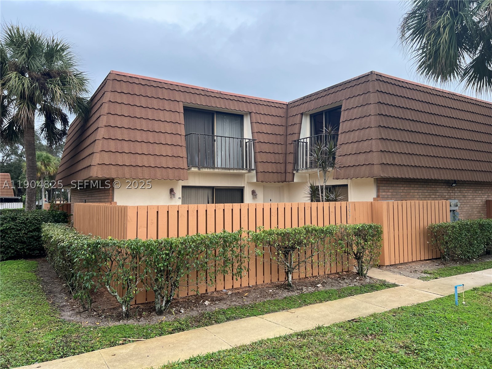 157 Heritage Way — photo