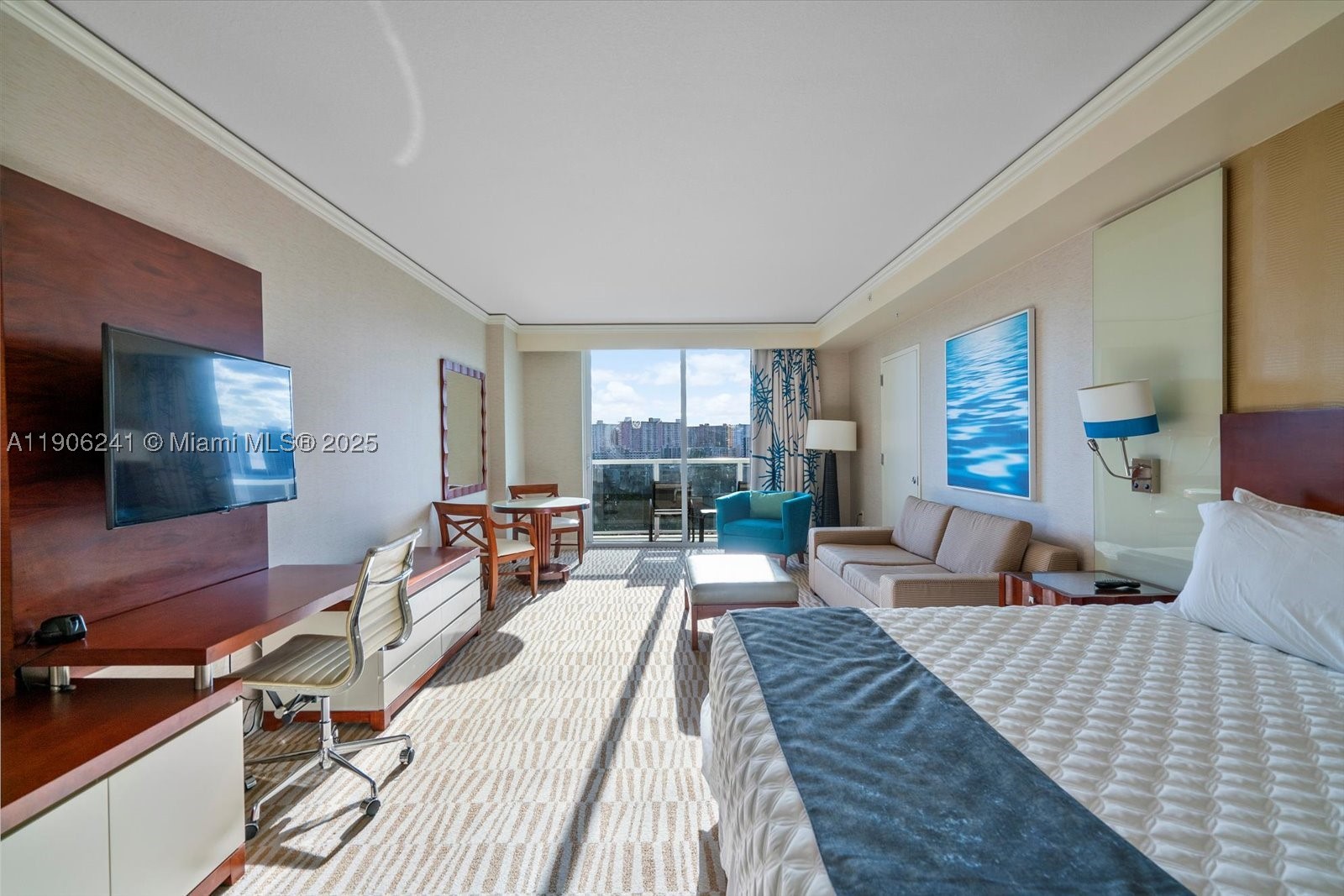 18001 Collins Ave 1117 — photo