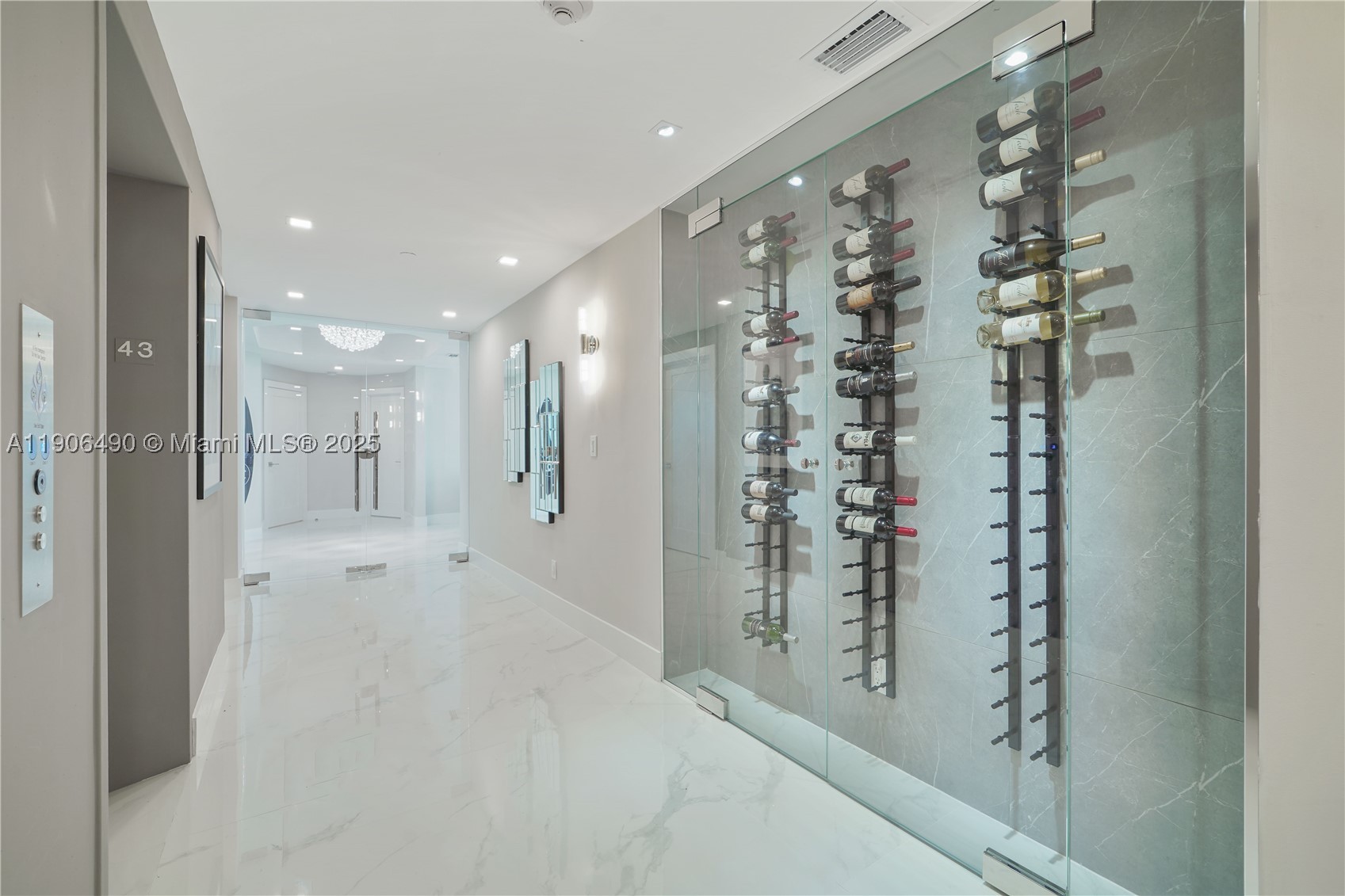 300 S Pointe Dr 4306 — photo