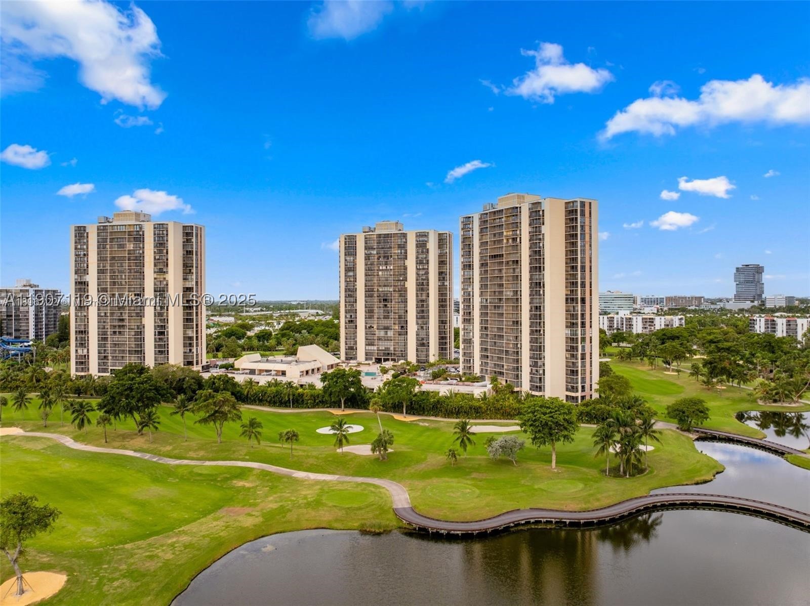 20379 W Country Club Dr 737 — photo