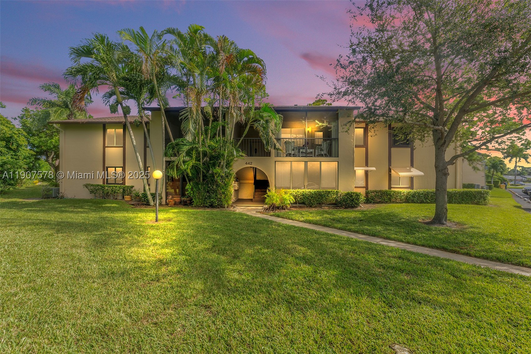 442 Pine Glen Ln D-2 — photo