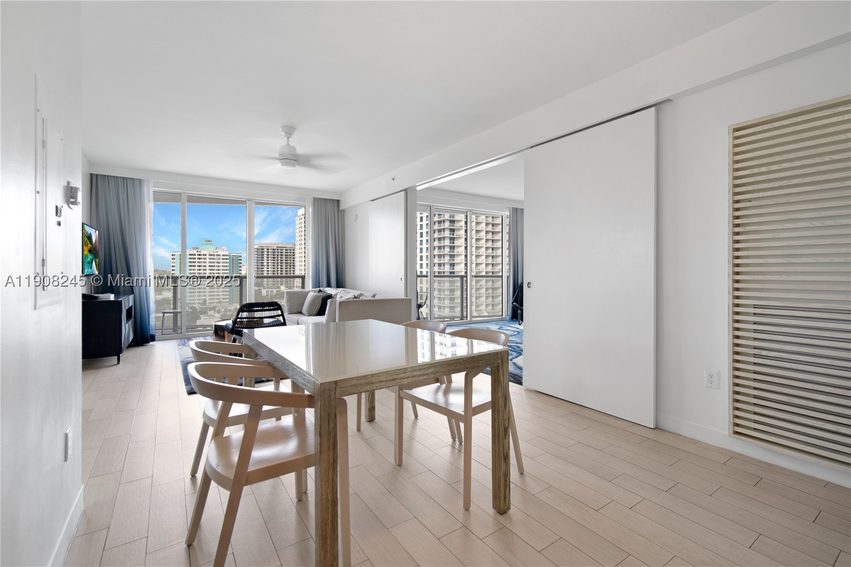 3101 Bayshore Dr 1102 — photo