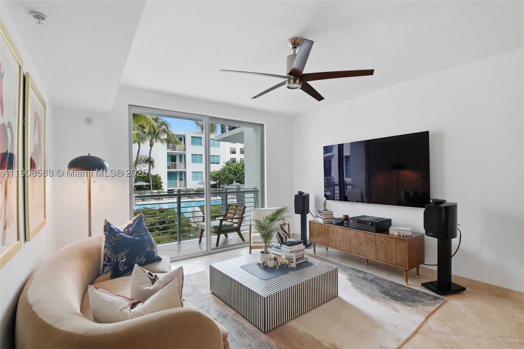 110 Washington Ave 2420 — photo