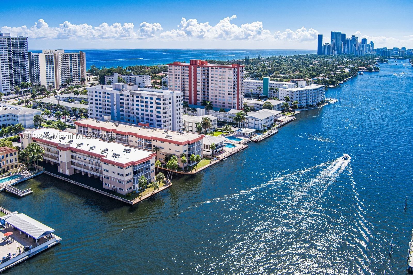 2081 S Ocean Dr 308 — photo