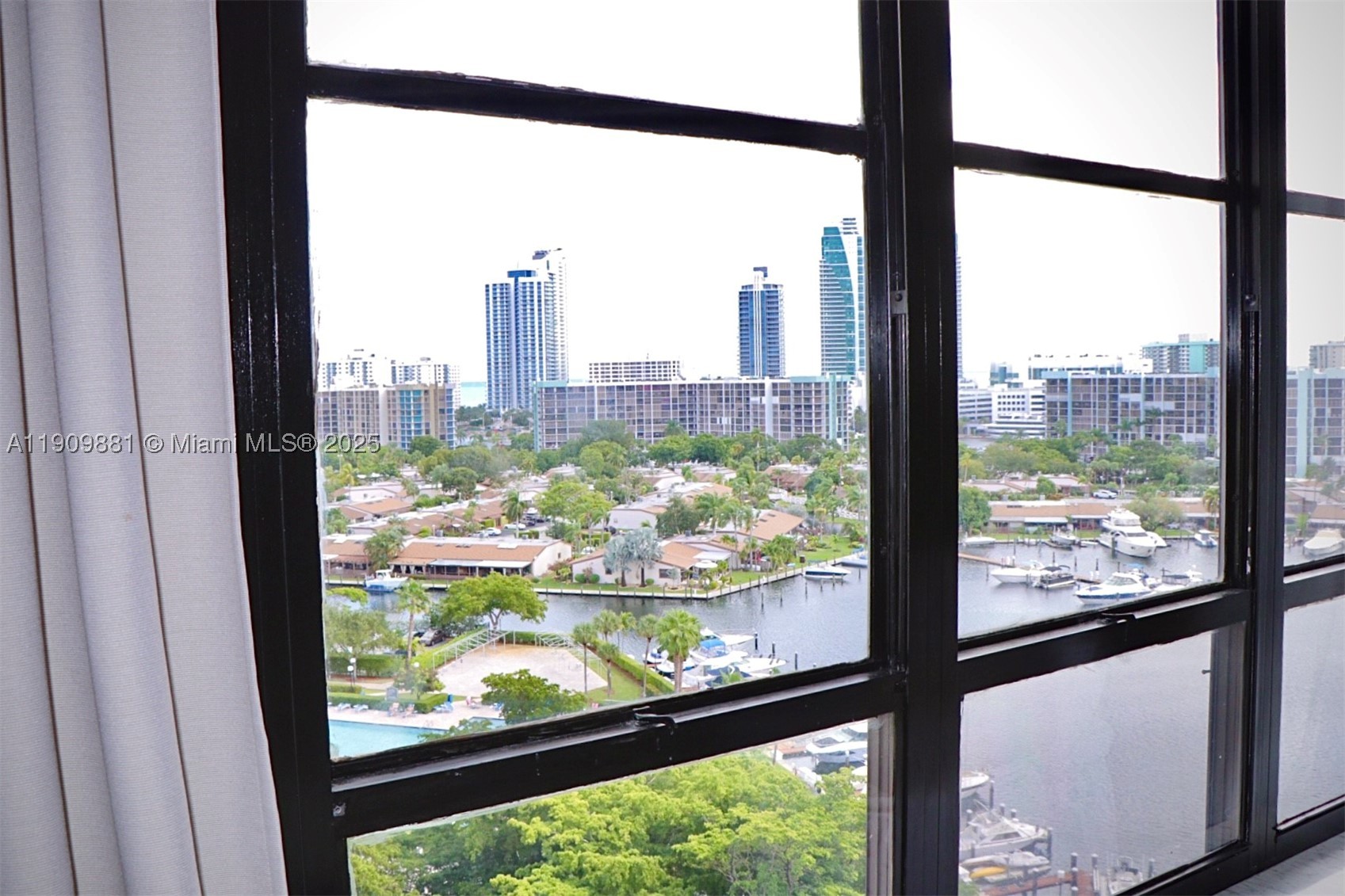 500 Three Islands Blvd 920 — photo
