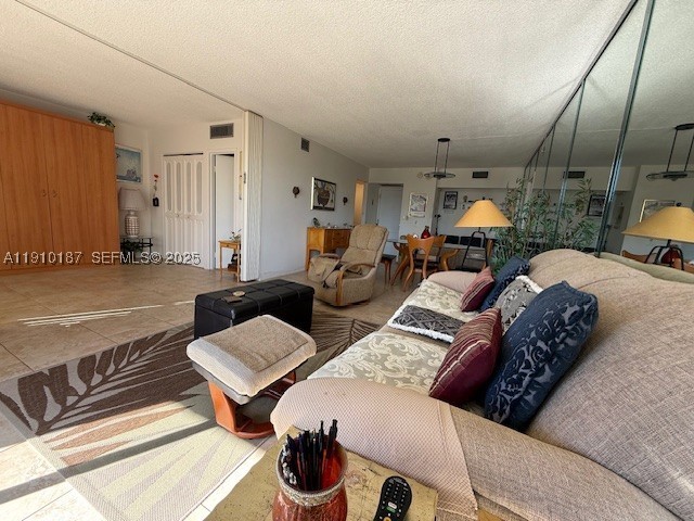 3625 N Country Club Dr 304 — photo