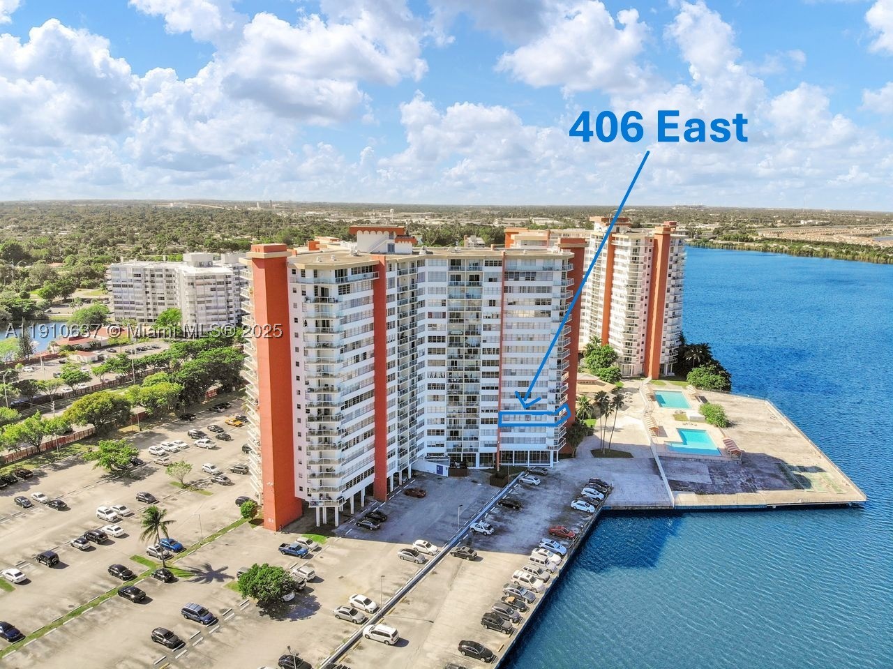 1351 NE Miami Gardens Dr 406E — photo