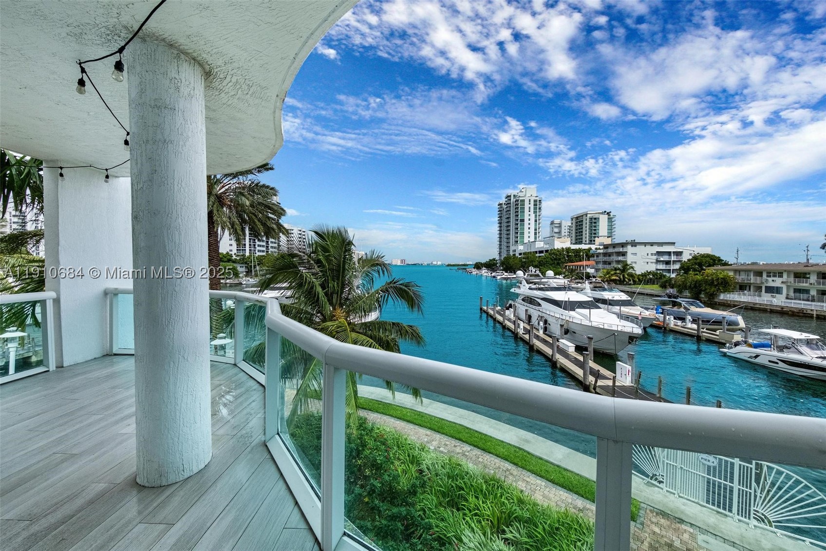 7918 Harbour Island Dr 207 — photo