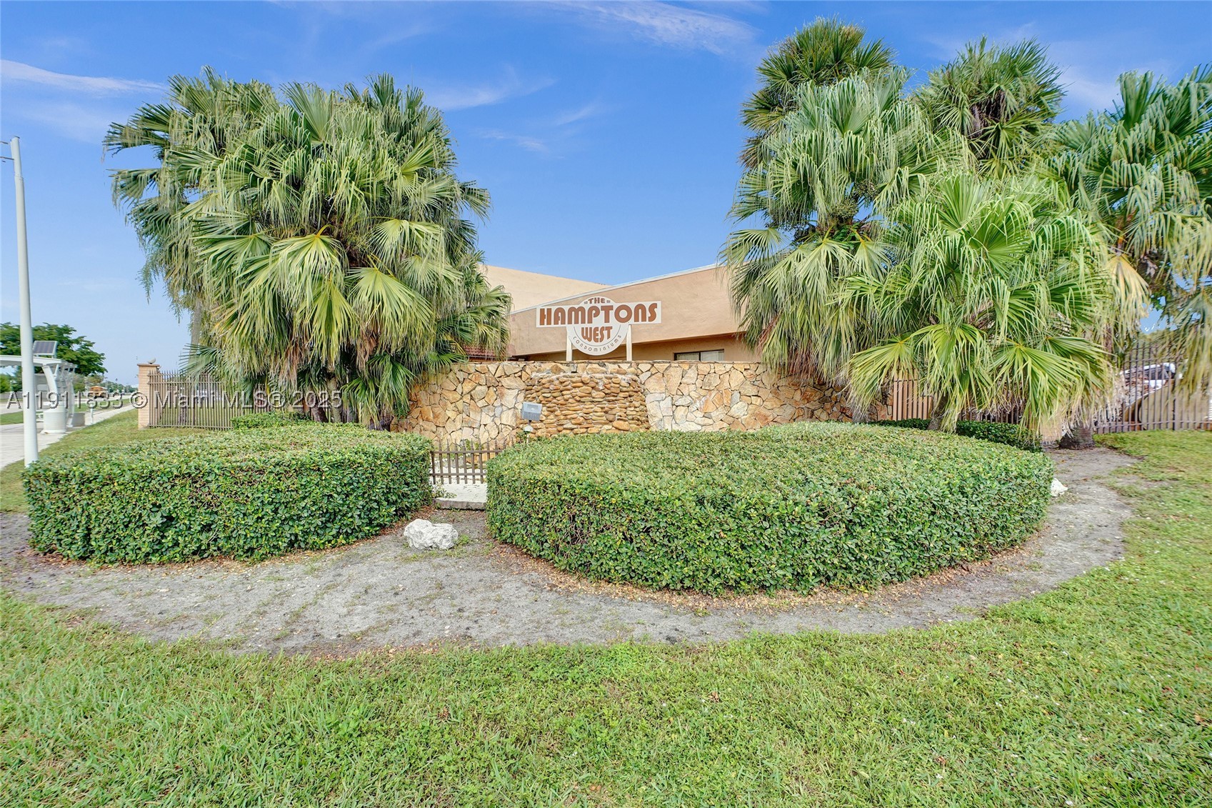 8010 Hampton Blvd 211 — photo