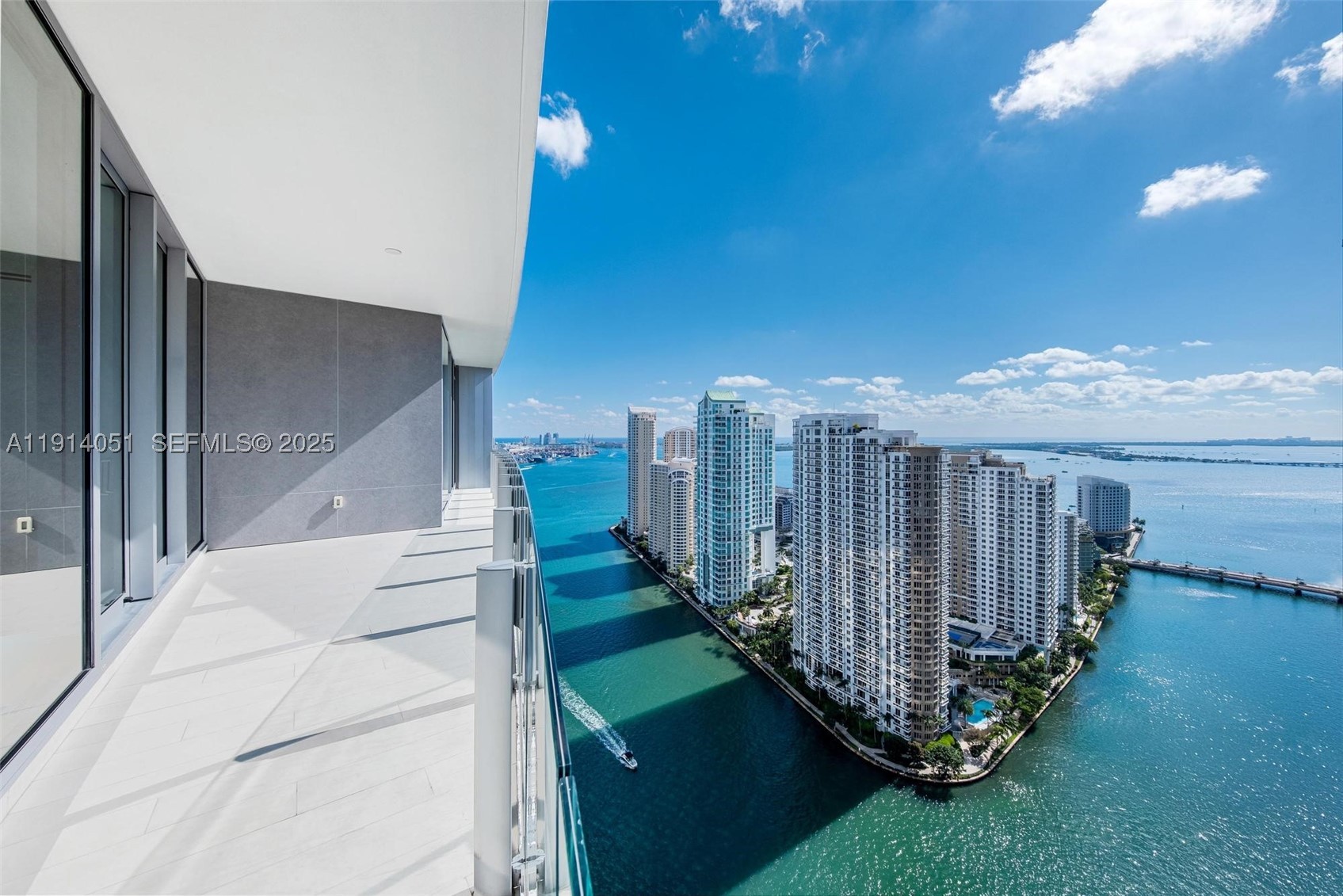 300 Biscayne Boulevard Way 3506W — photo
