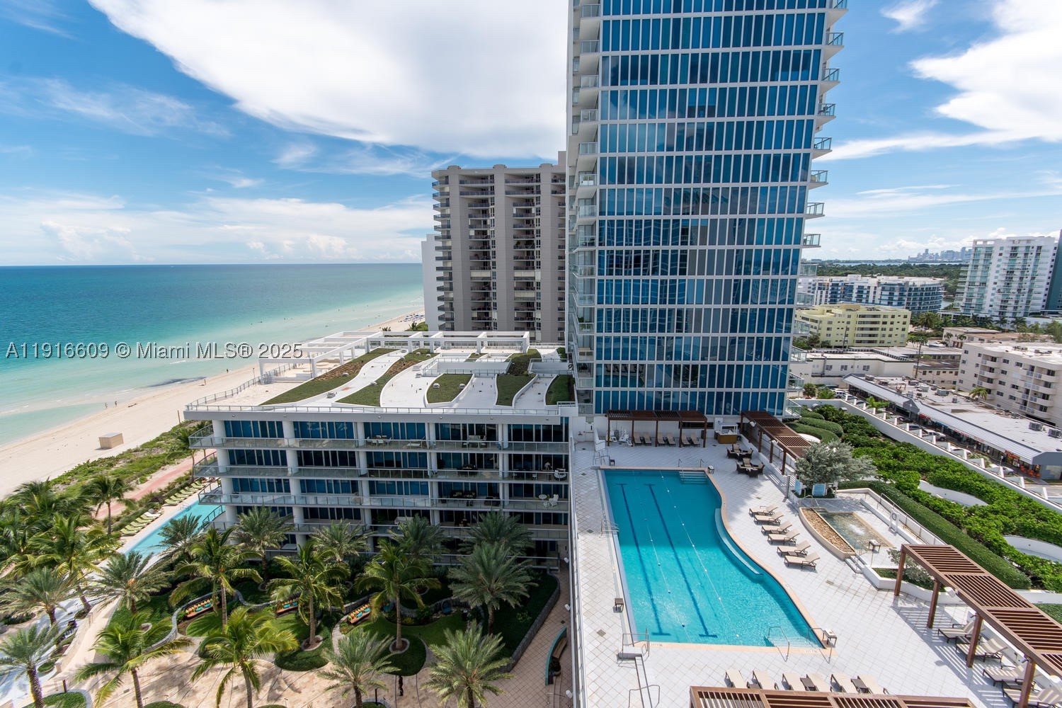 6801 Collins Ave Ph06 — photo
