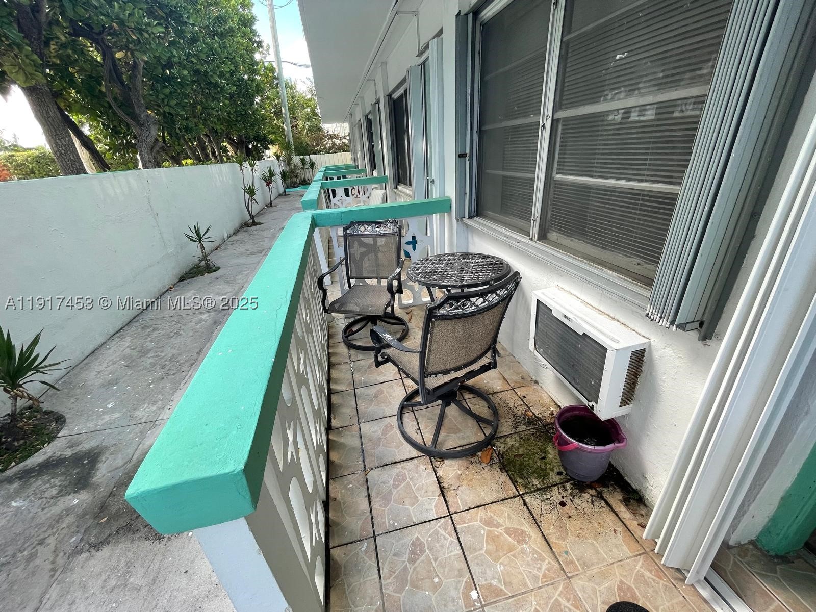 6490 Collins Ave 5 — photo