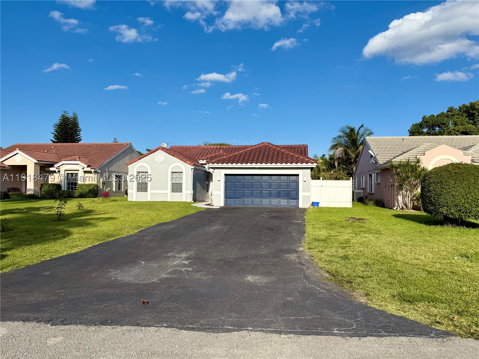 1060 New Parkview Pl — photo