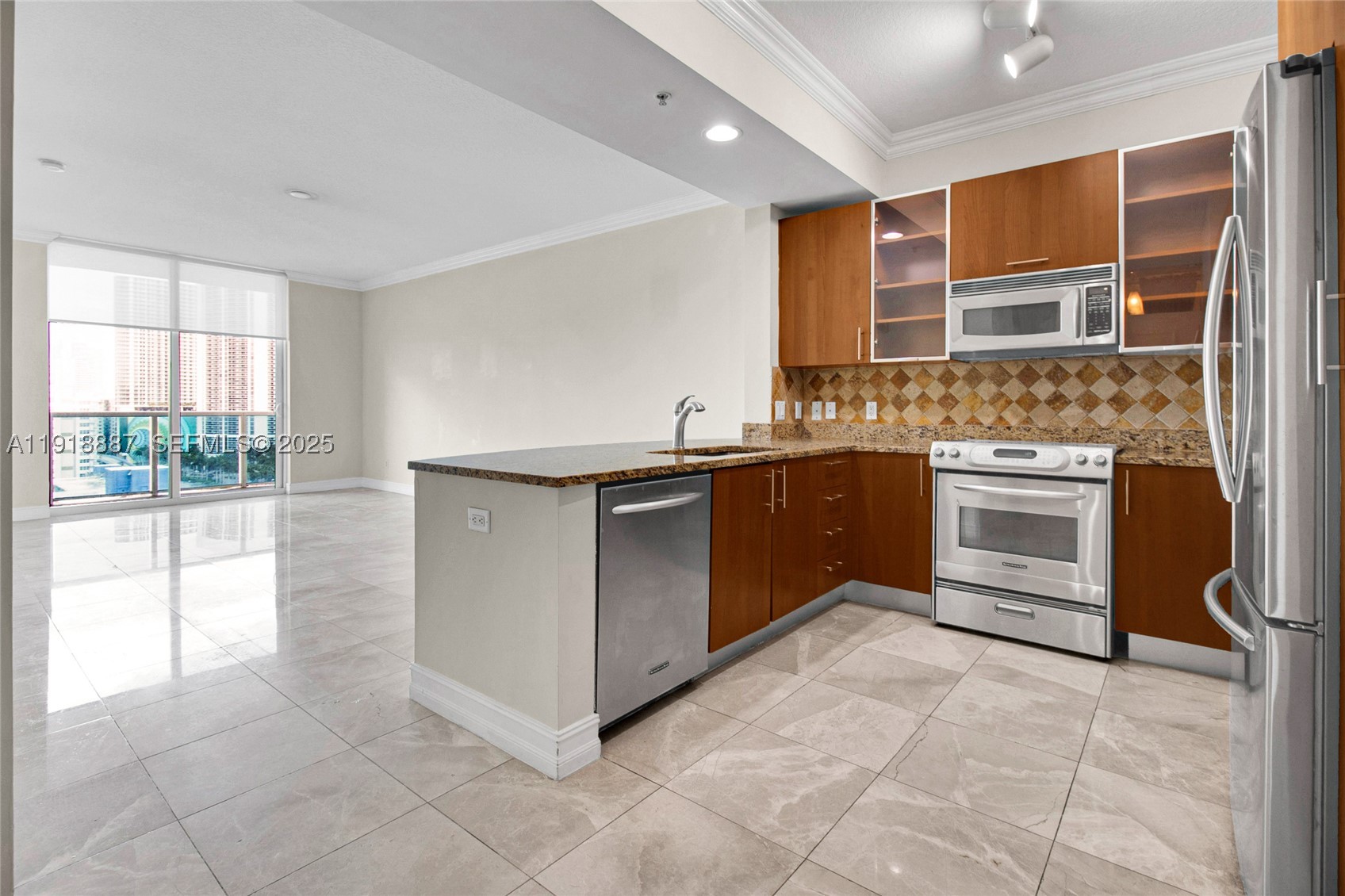 1945 S Ocean Dr 1410 — photo