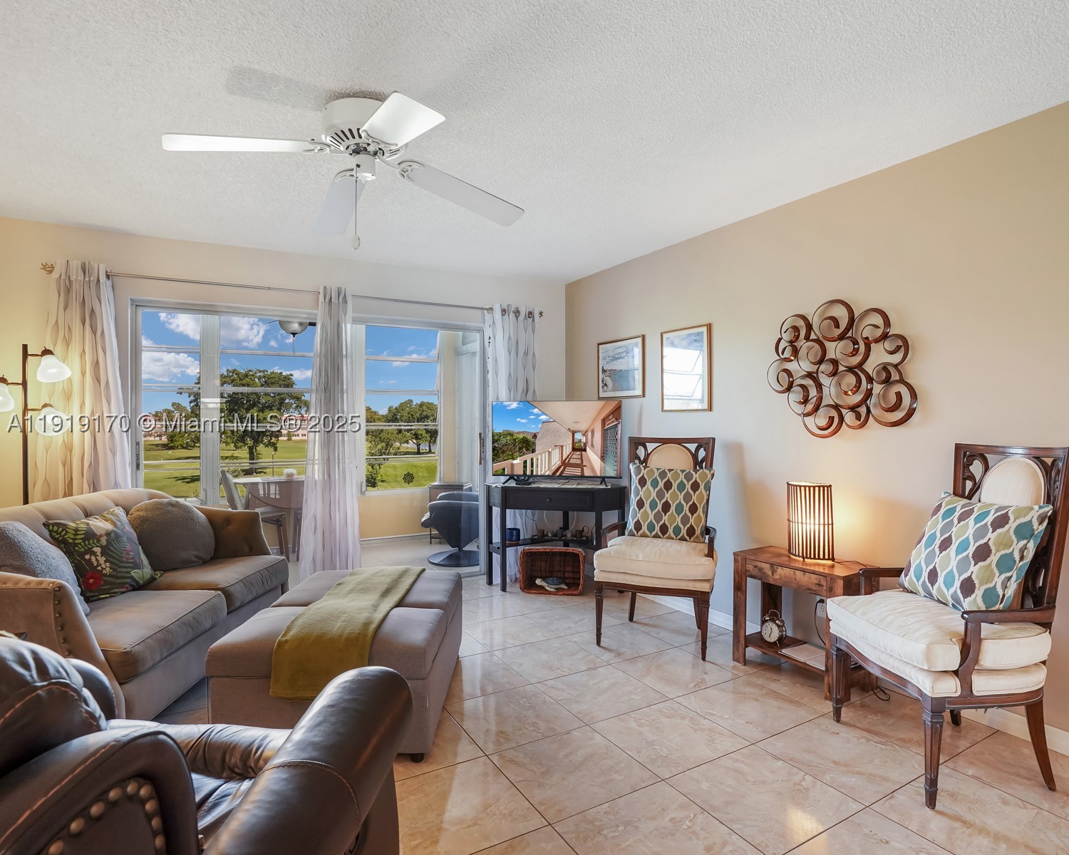 9401 Sunrise Lakes Blvd 302 — photo