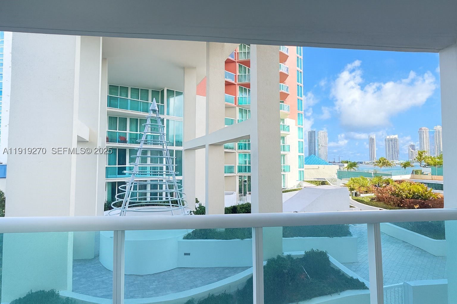 3370 Hidden Bay Dr 511 — photo