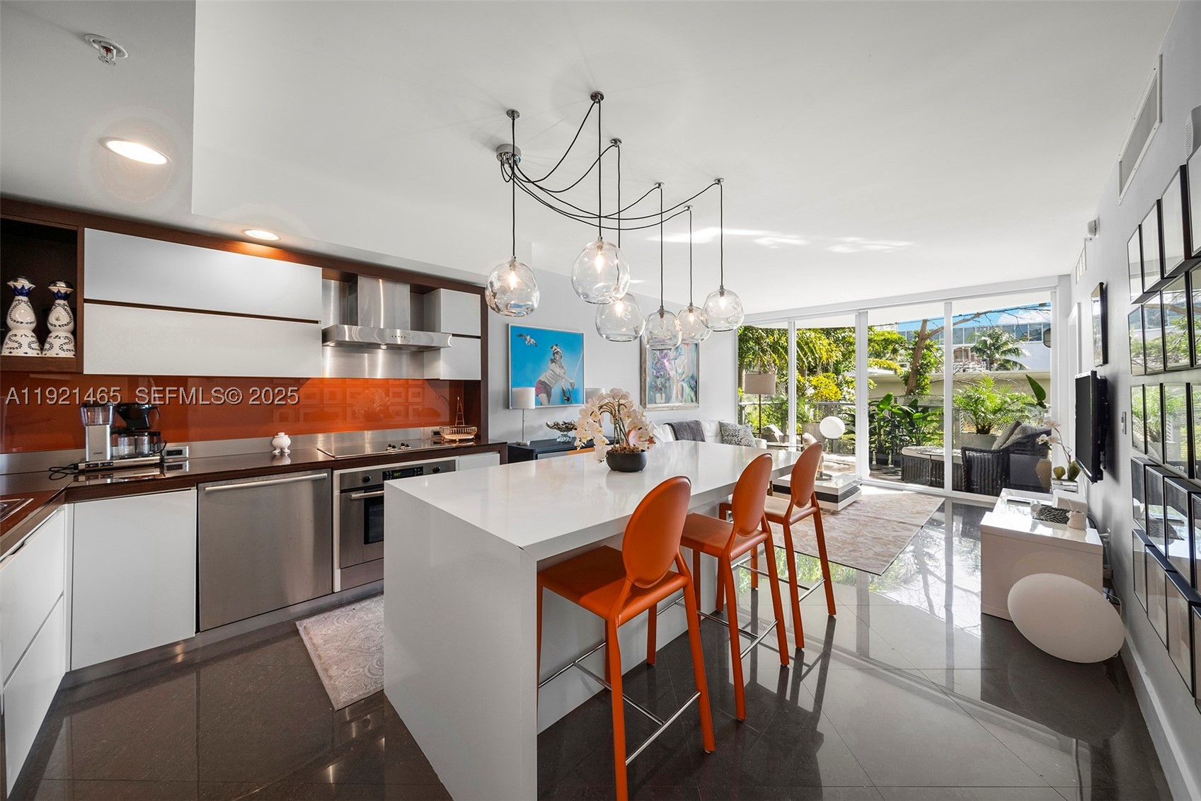 2155 Washington Ct 205 — photo
