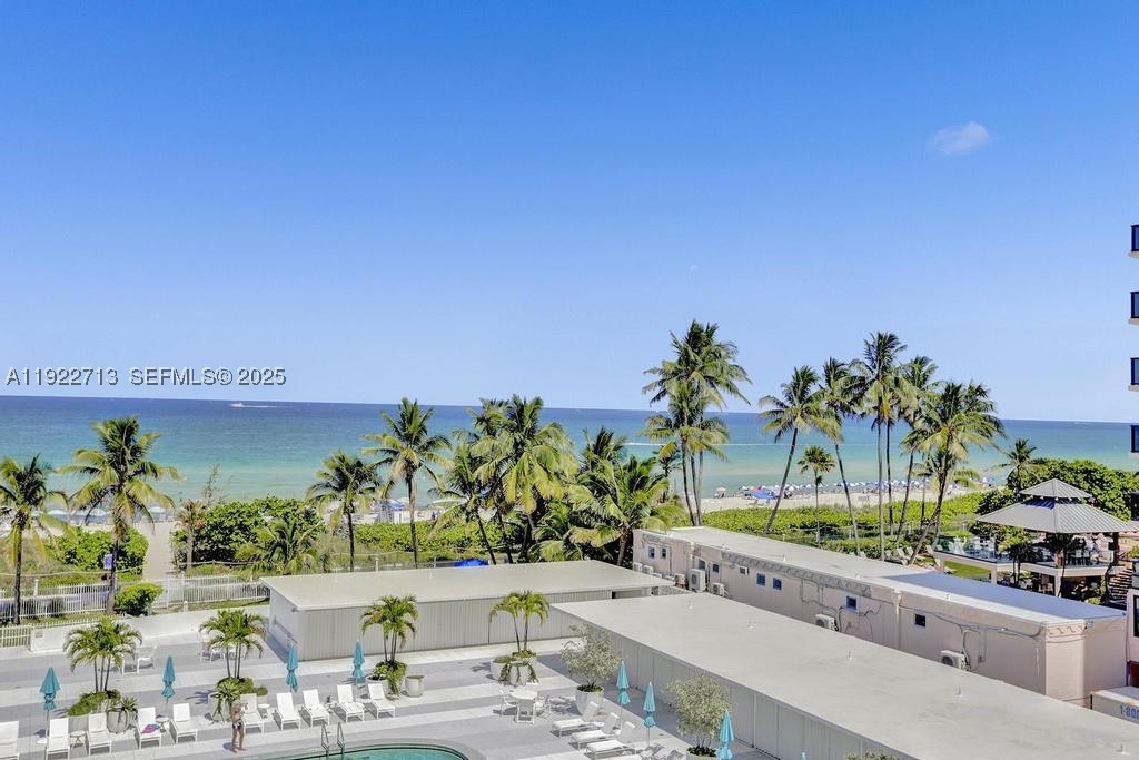 5255 Collins Ave 5D — photo