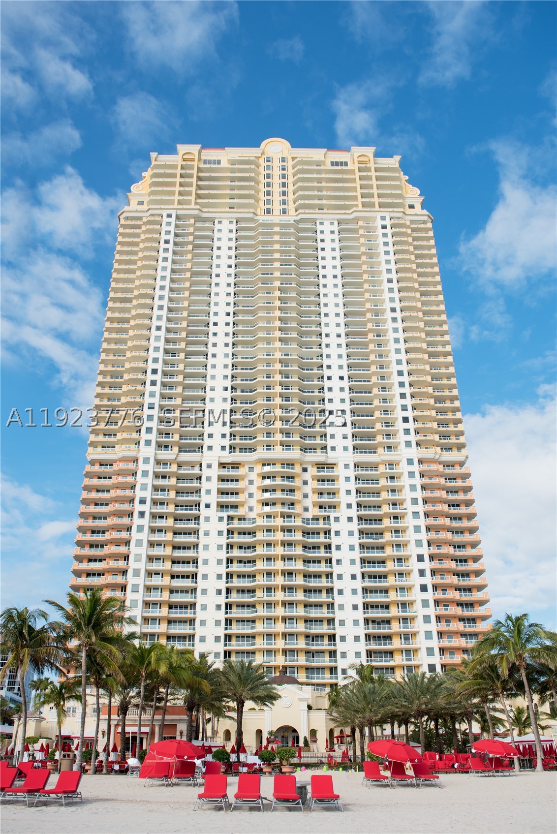 17875 Collins Ave 905 — photo
