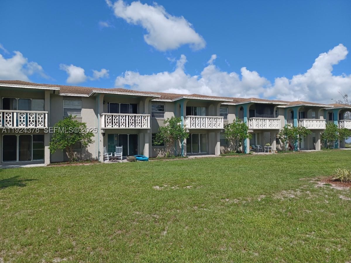 1015 Lakeview Drive — photo