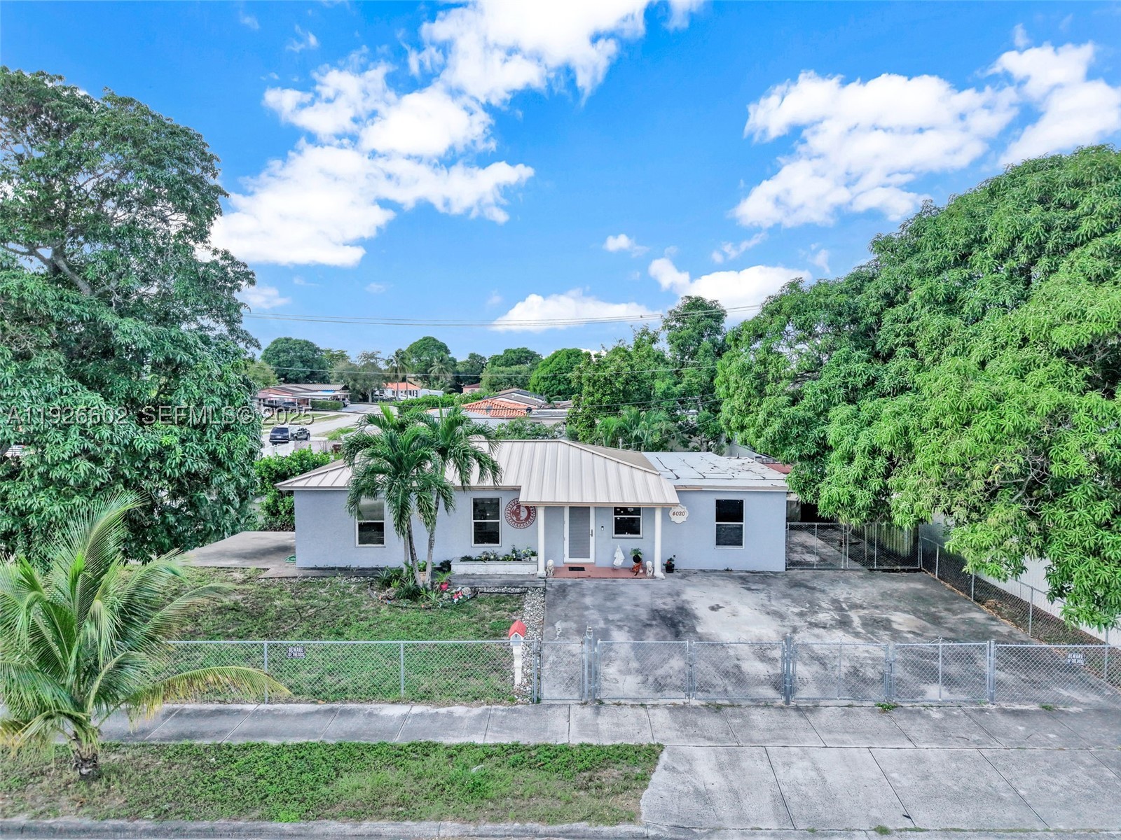 4020 E 10th Avenue, Hialeah, FL 33013 — photo 2