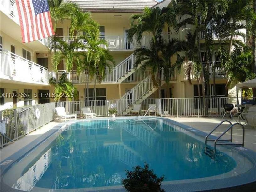 255 Sunrise Dr 103 — photo