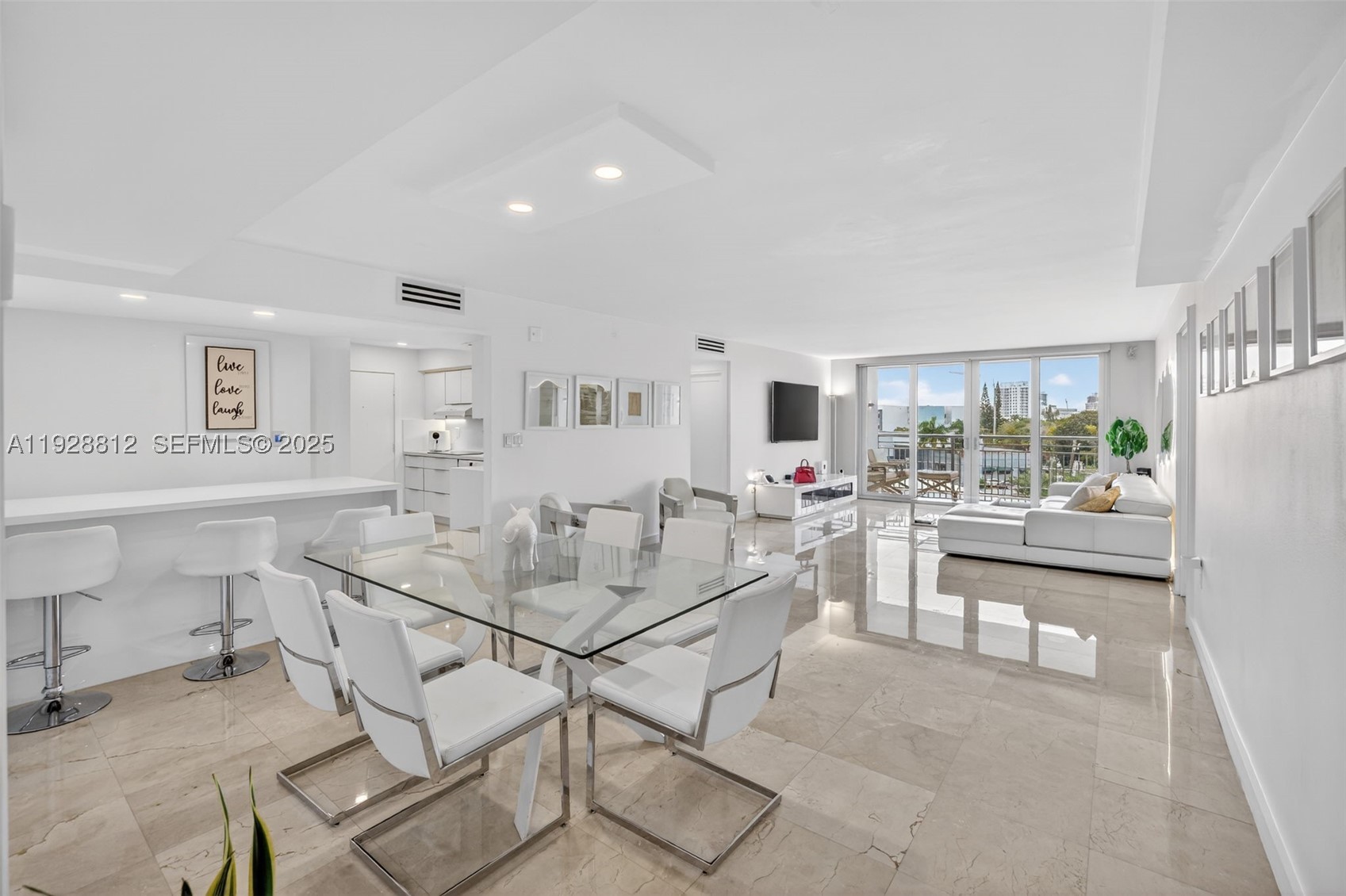 9250 W Bay Harbor Dr 5D — photo