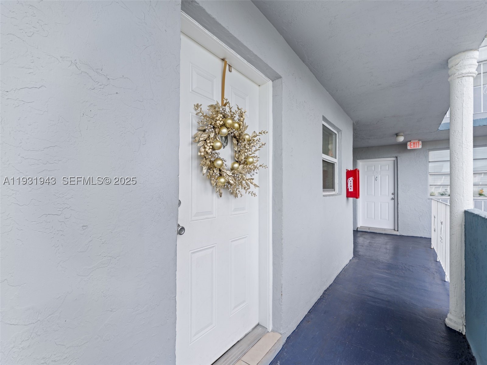 1655 W 44th Pl 448 — photo