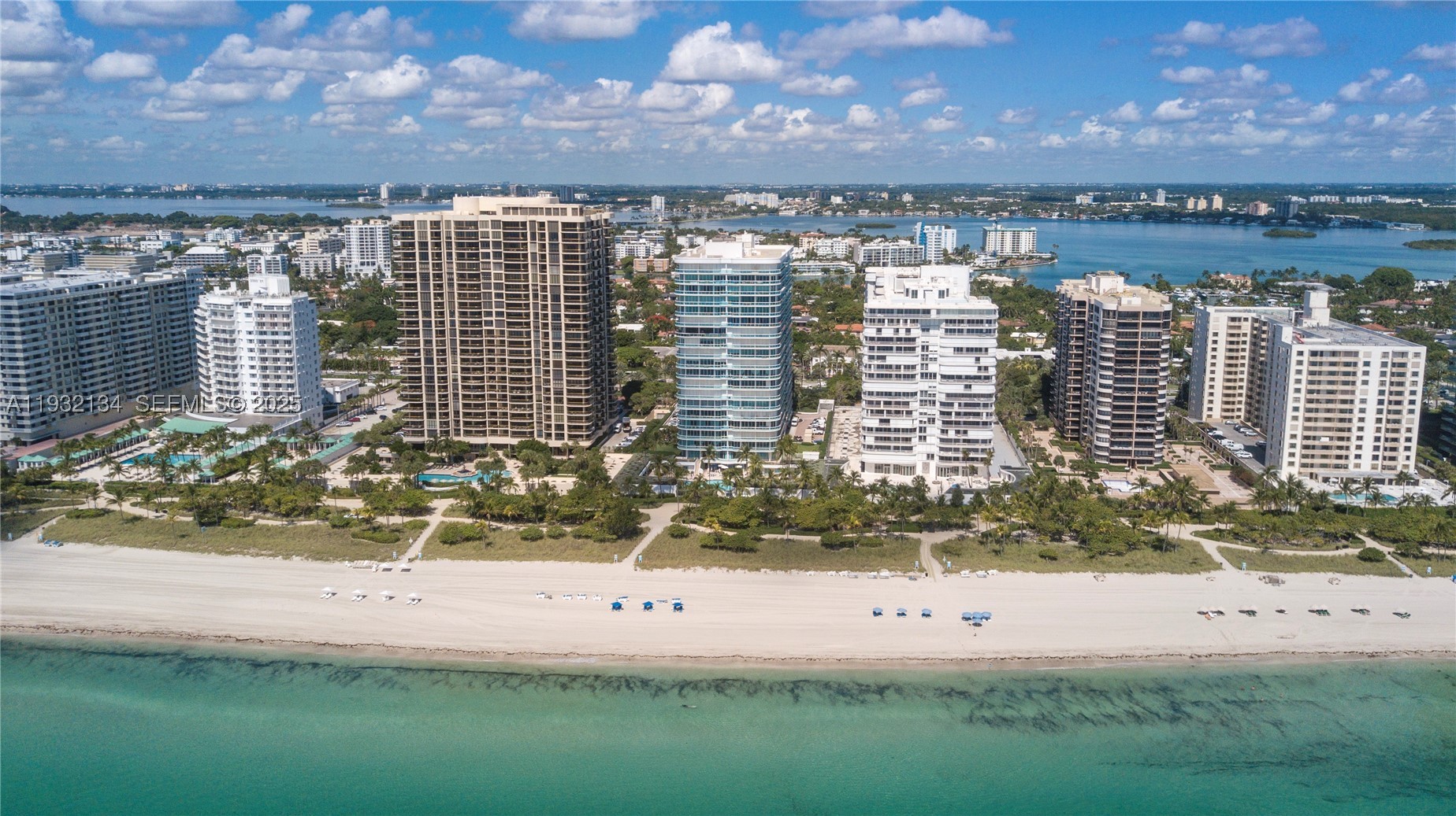 10155 Collins Ave 410 — photo