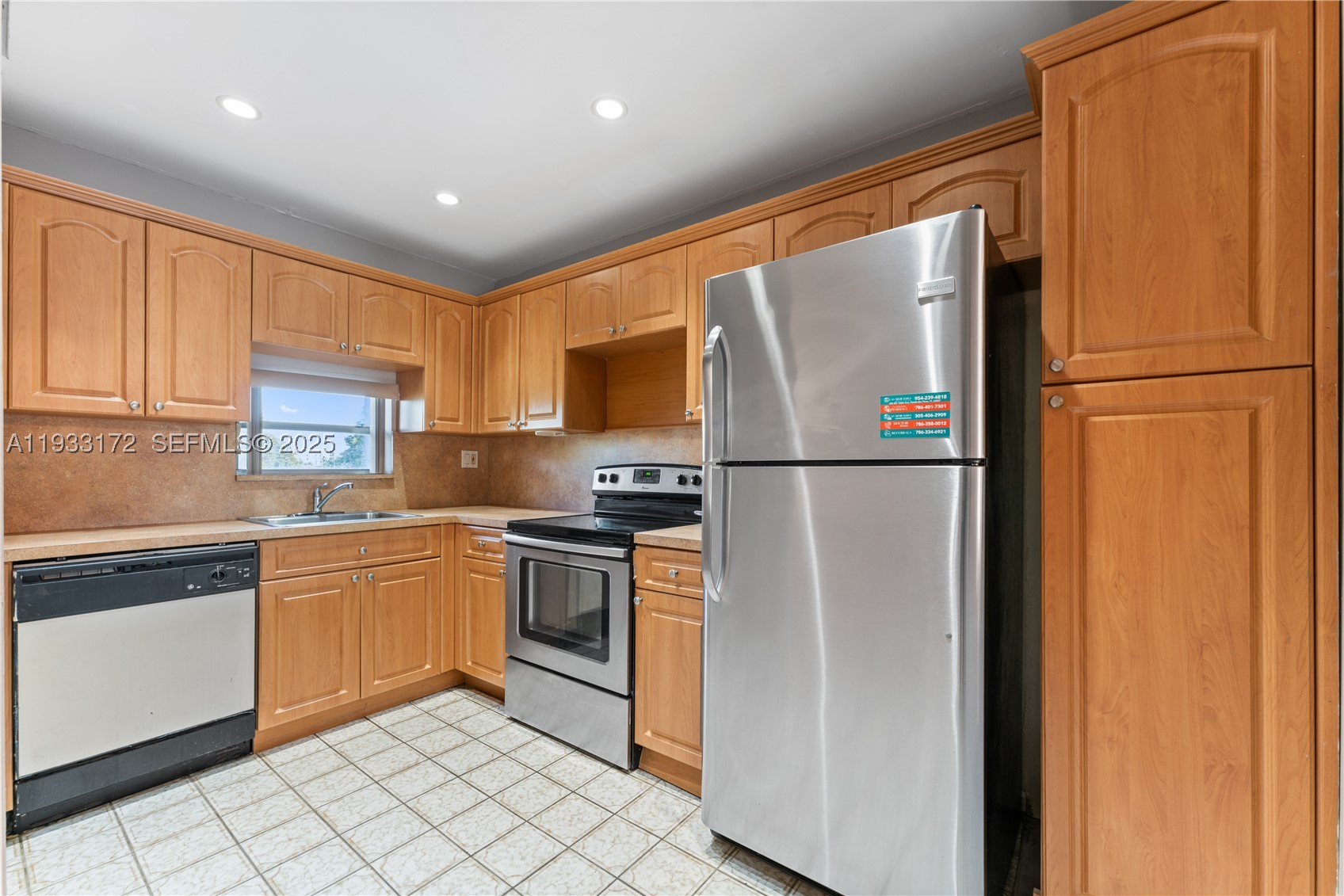 8901 S Hollybrook Blvd 303 — photo