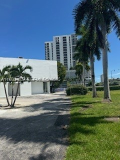 3620 NE Miami Pl — photo