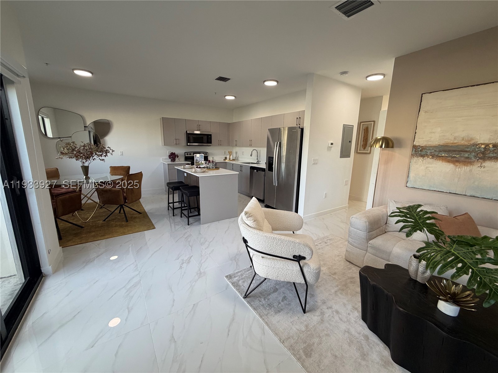 2308 E 4th Ave 205 — photo