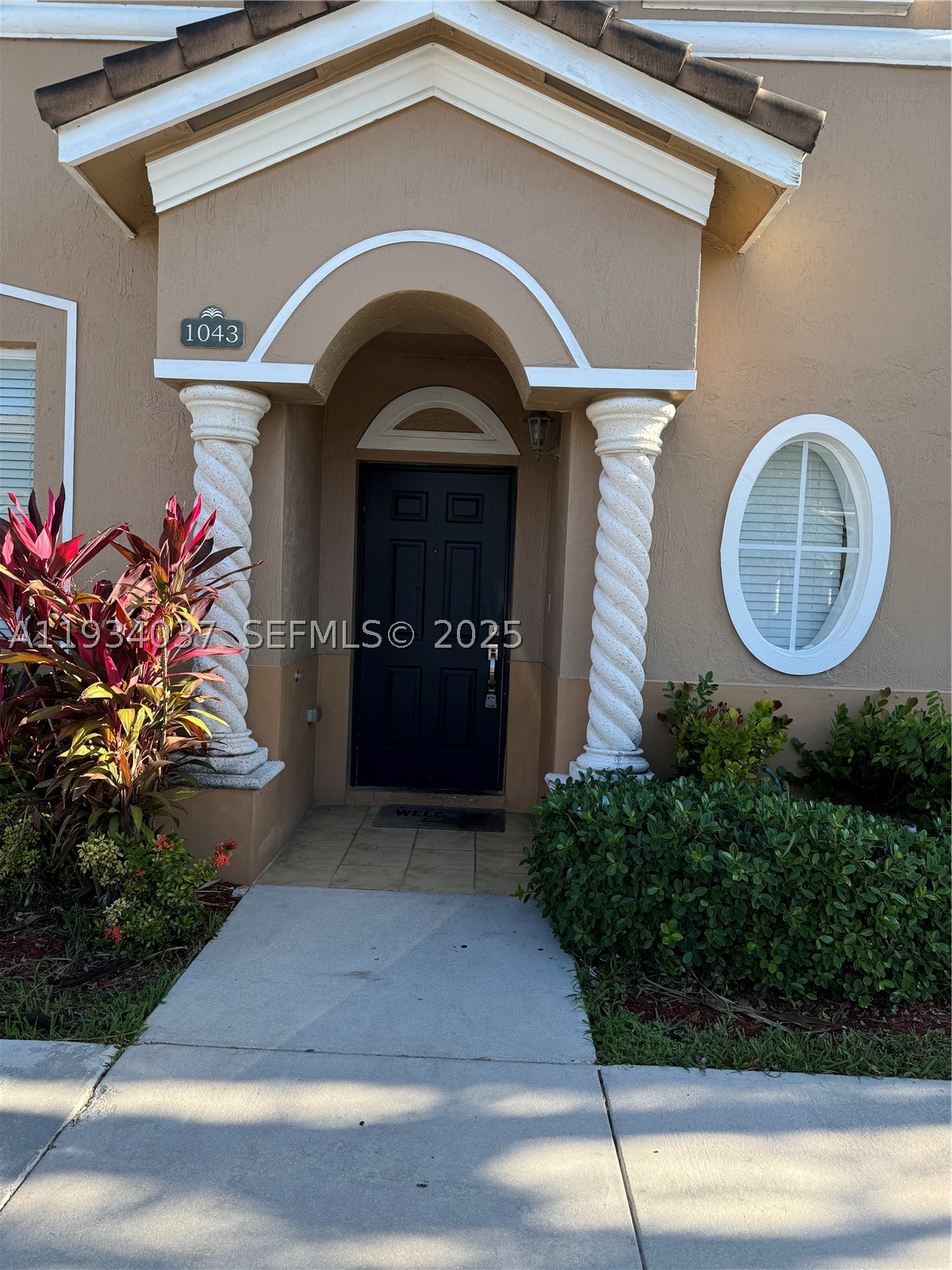1043 SE 23rd Ave — photo