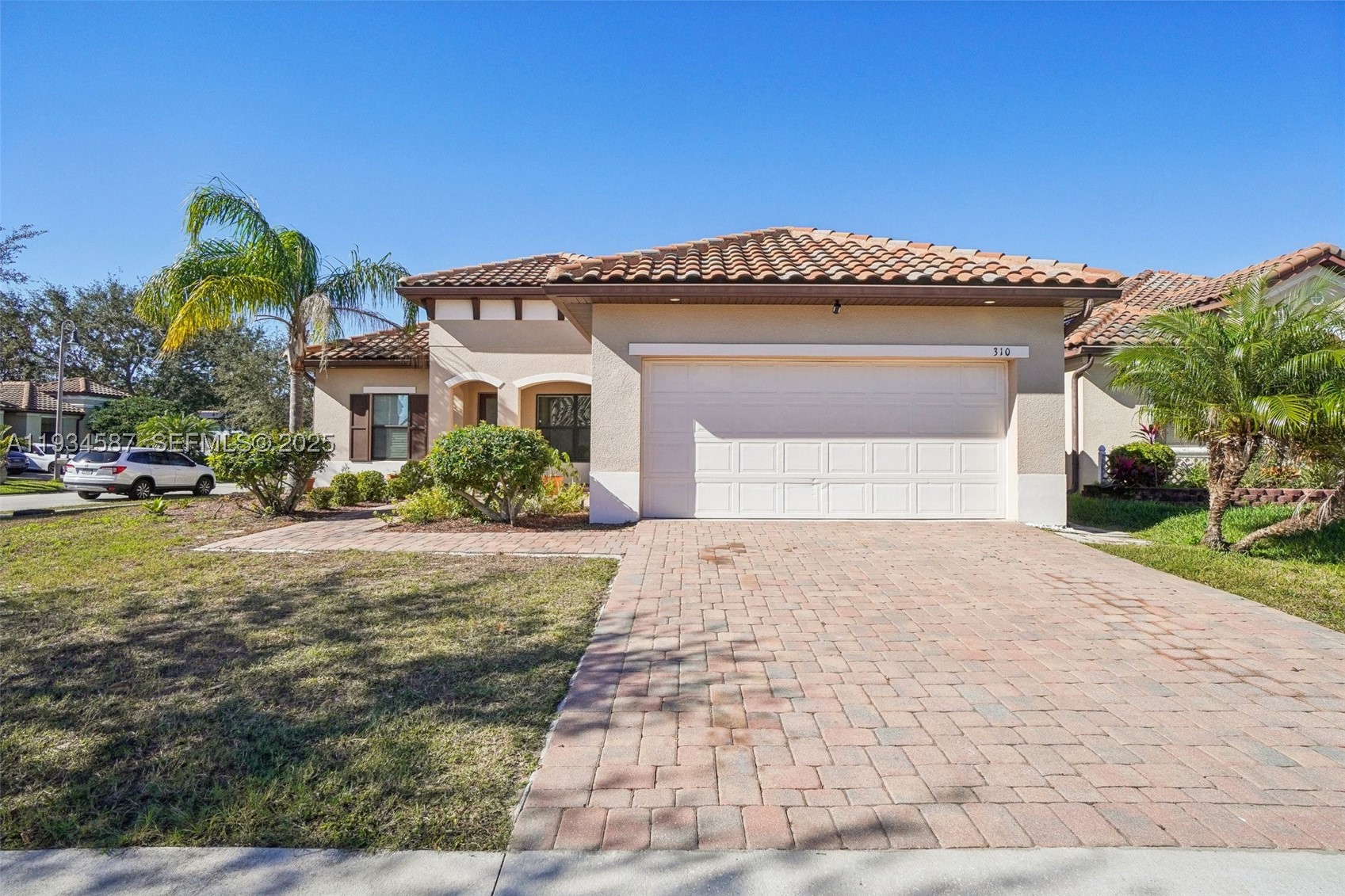 310 Villa Sorrento Cir — photo